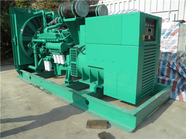 保山出租发电机 发电机组厂家：柴油发电机组的控制屏的作用是什么？