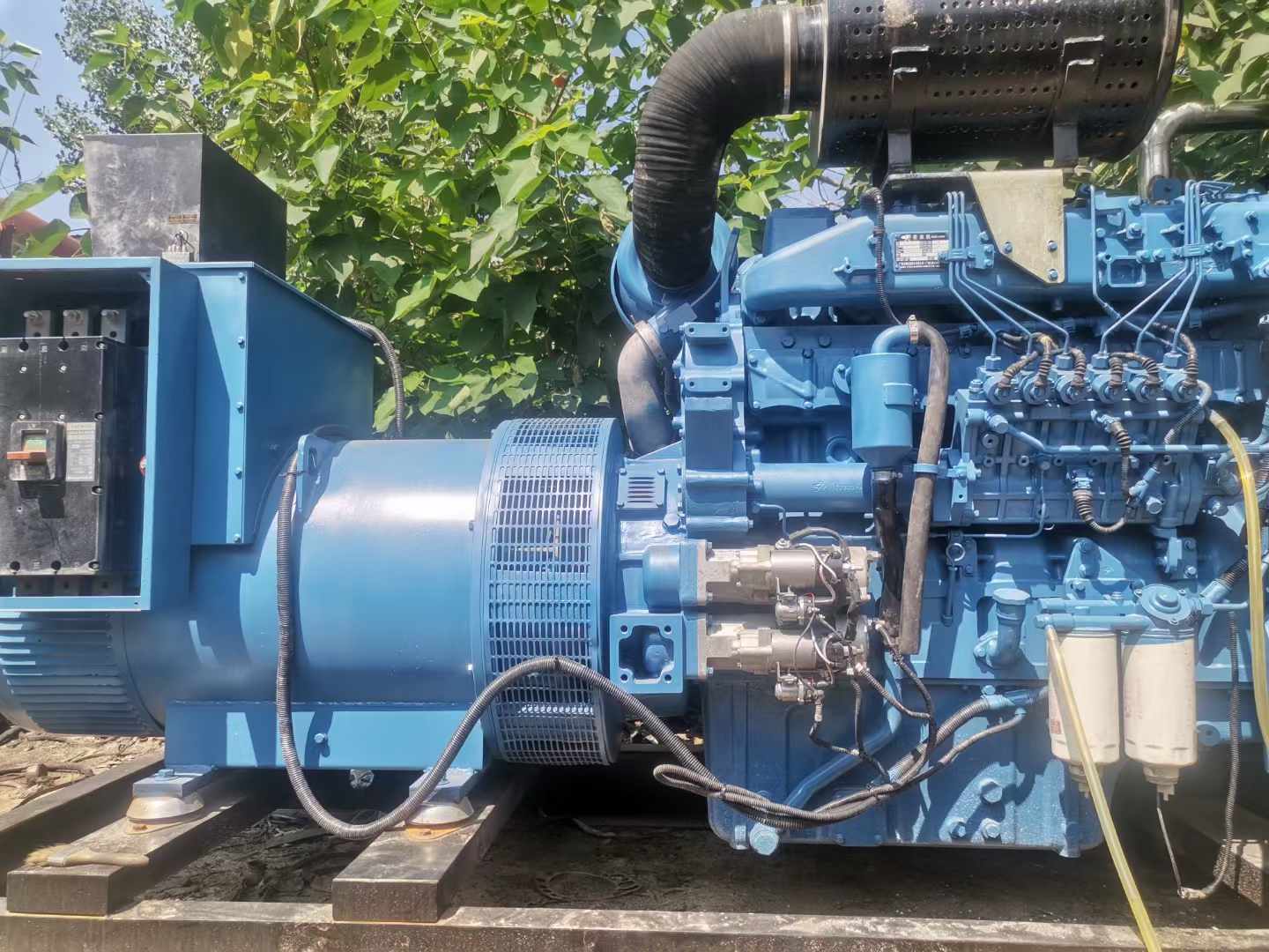 保山详细说明降低 800kW 柴油发电机输出电流波动的方法