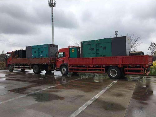 保山涂抹密封胶后，需要等待多长时间才能安装水冷式机油散热器密封件？